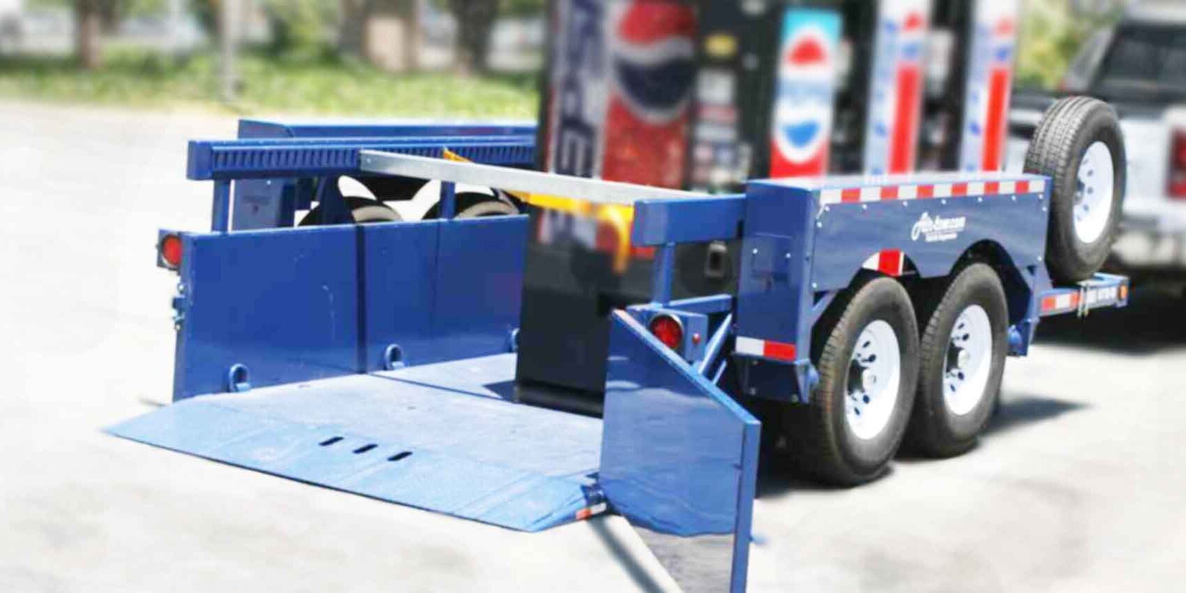 Trailer moving a vending machine